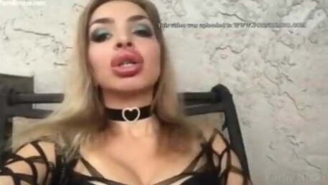 Smoking Bimbo JOI